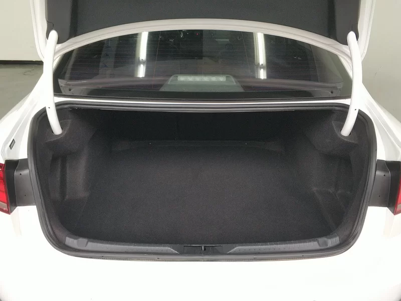 Volkswagen Lamando 2016 immagine di auto #21