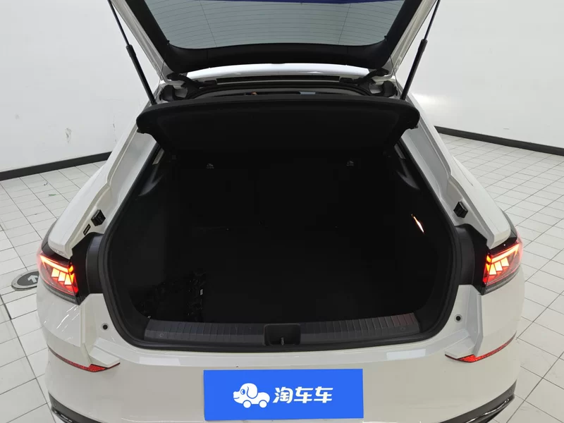 Volkswagen Lamando 2023 immagine di auto #21