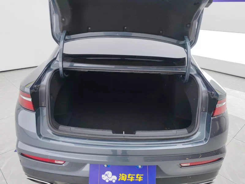 Preface 2021 immagine di auto #21