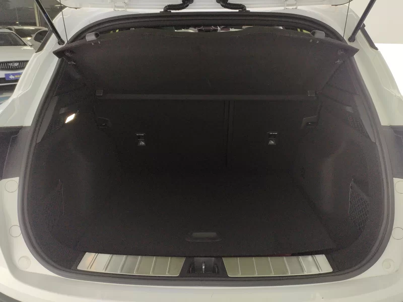 GEELY Coolray 2019 immagine di auto #21