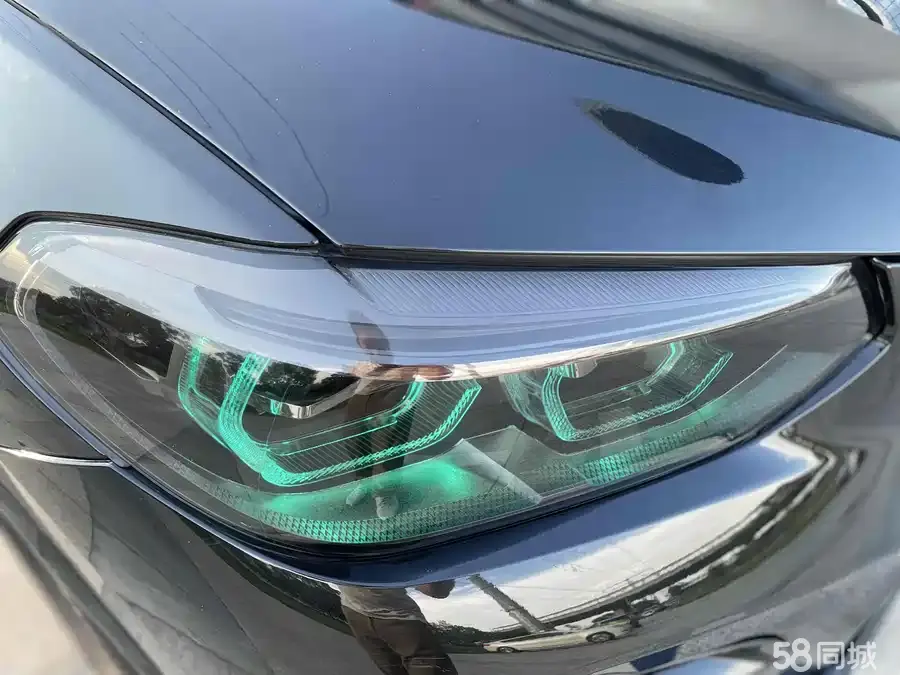 BMW X4 2020 car image #21