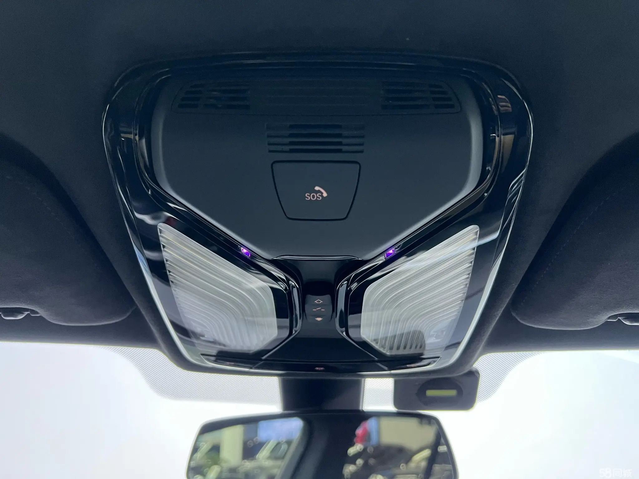 BMW X5 M 2022 #21 BMW X5 M 2022 car image #21