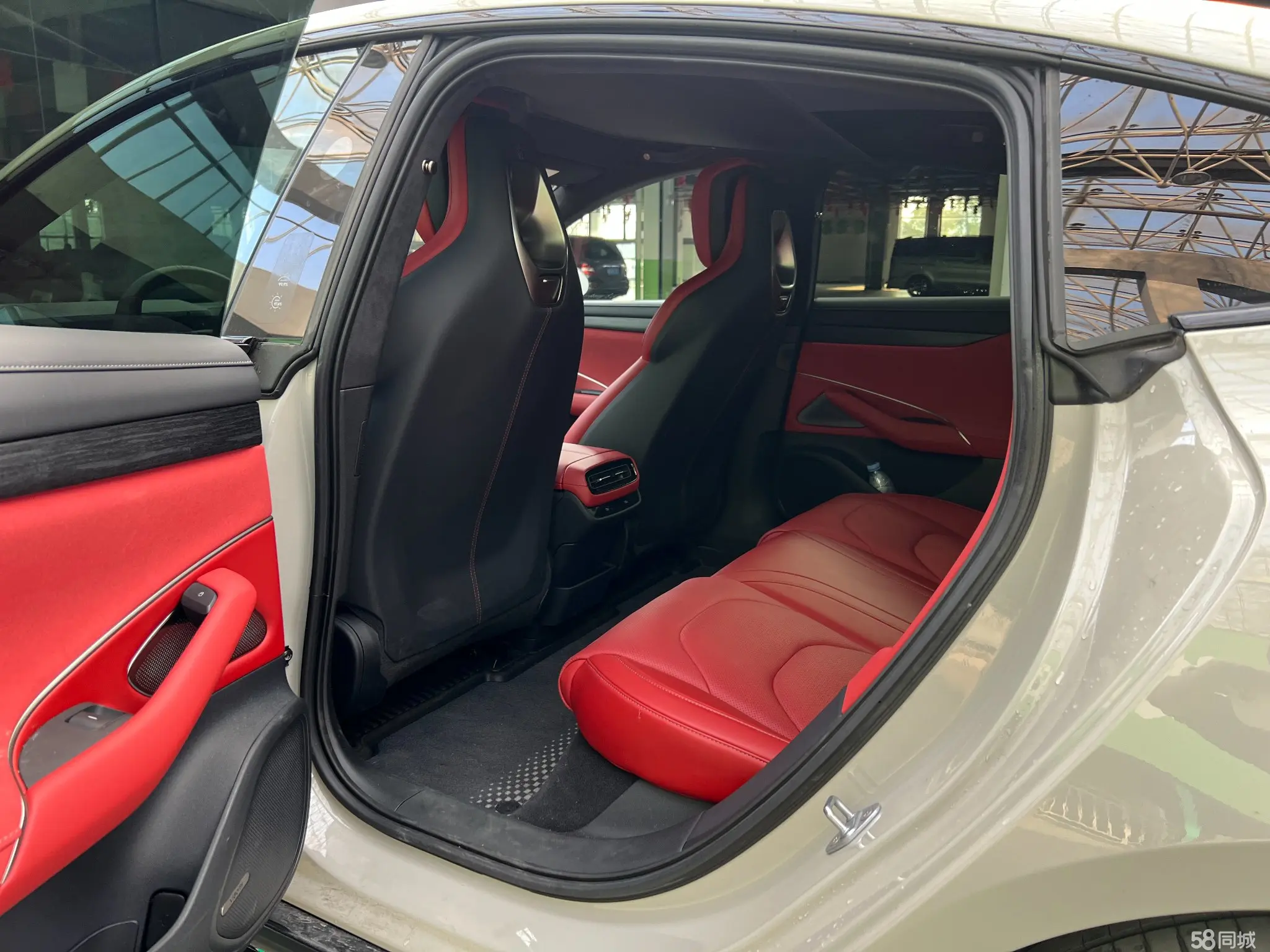 MI SU7 2024 car image #21