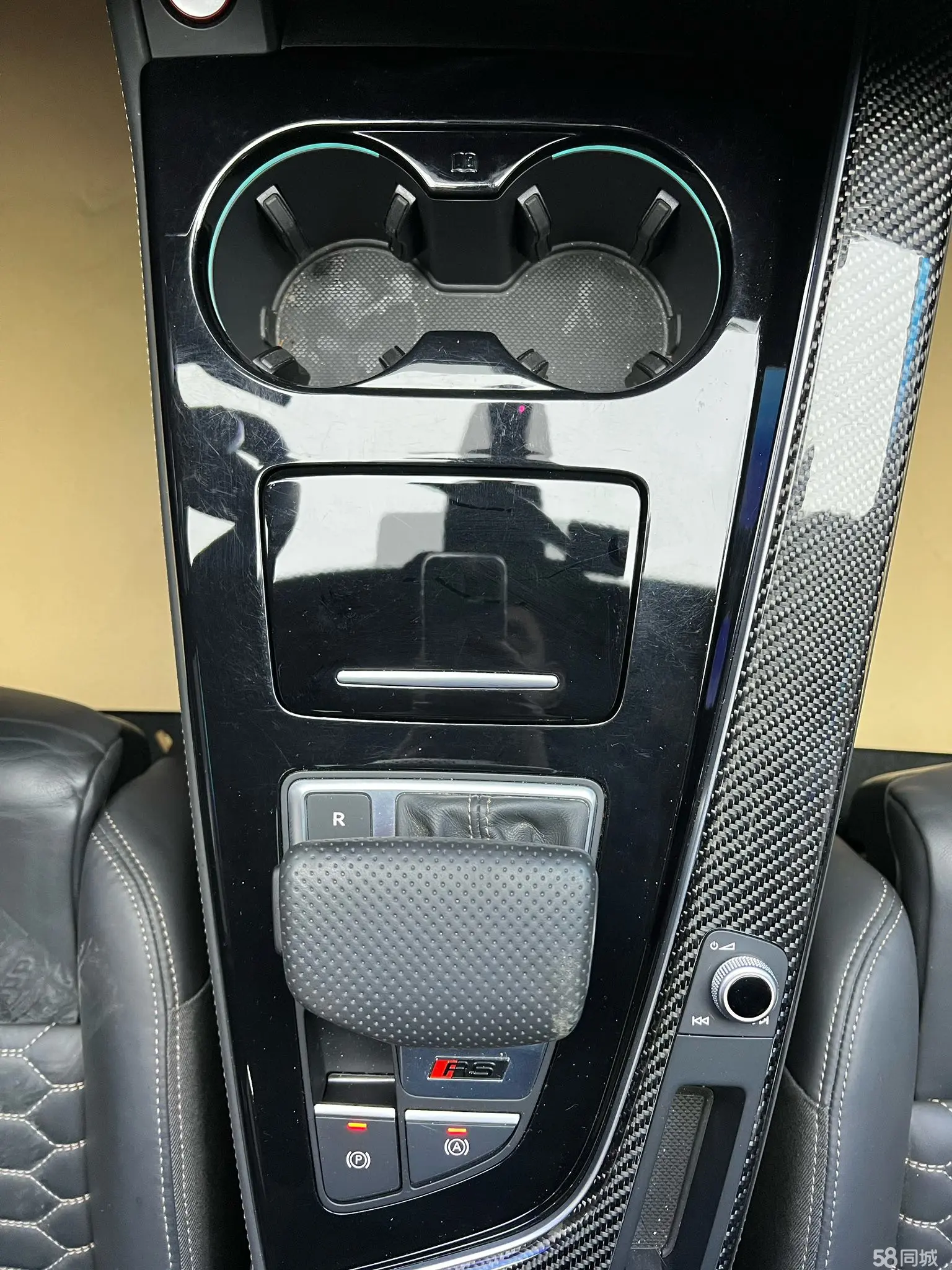 Audi RS 4 2022 car image #21