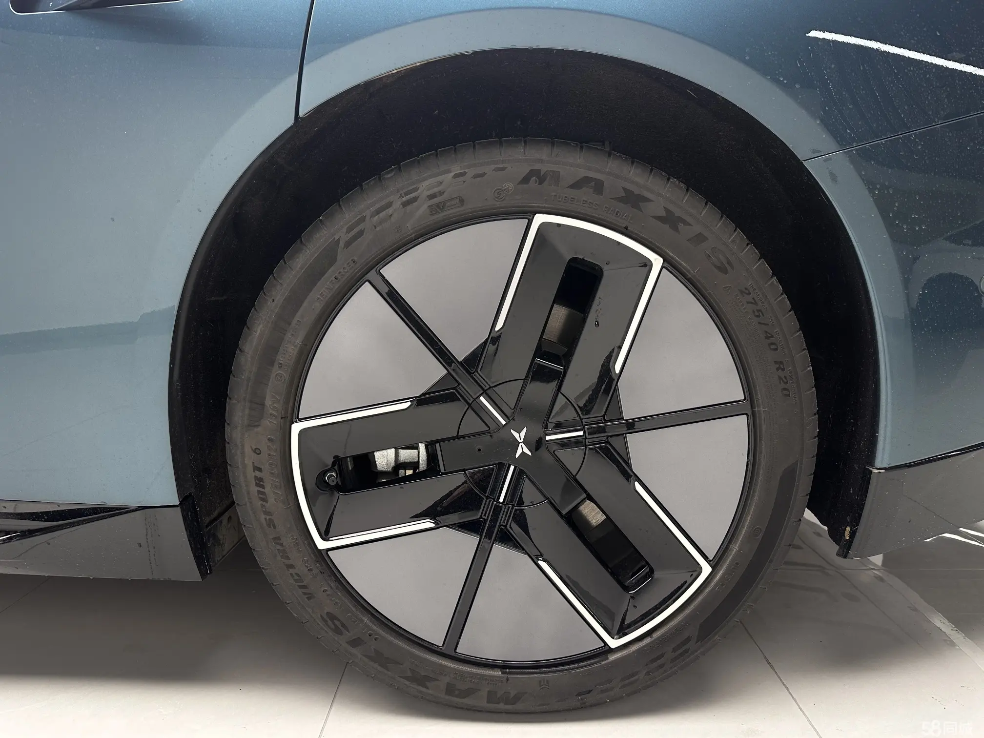 Xpeng P7 2025 изображение автомобиля #21