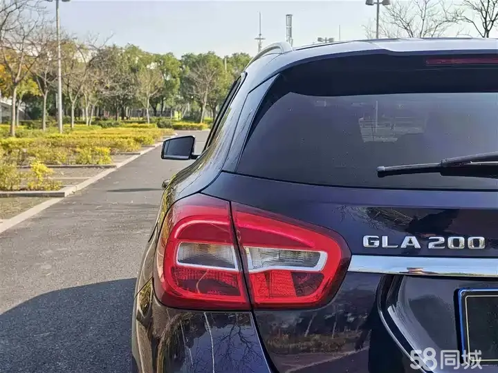 Mercedes-Benz GLA Class 2014 car image #21