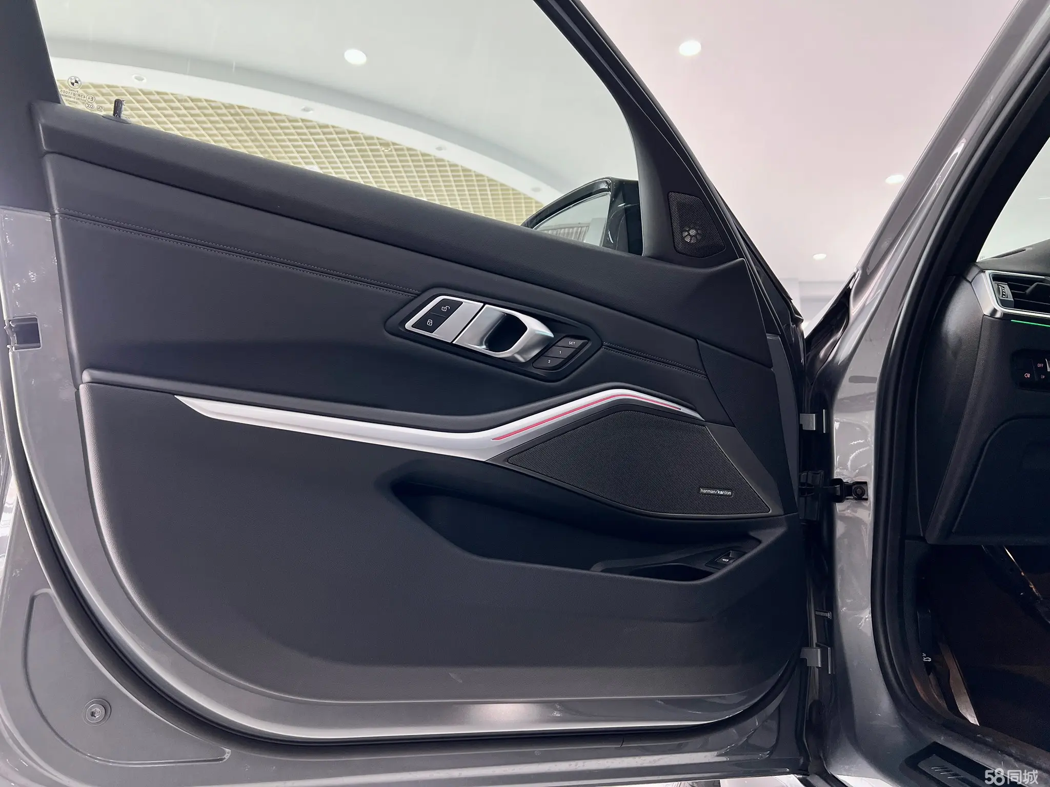 BMW M3 2024 immagine di auto #21