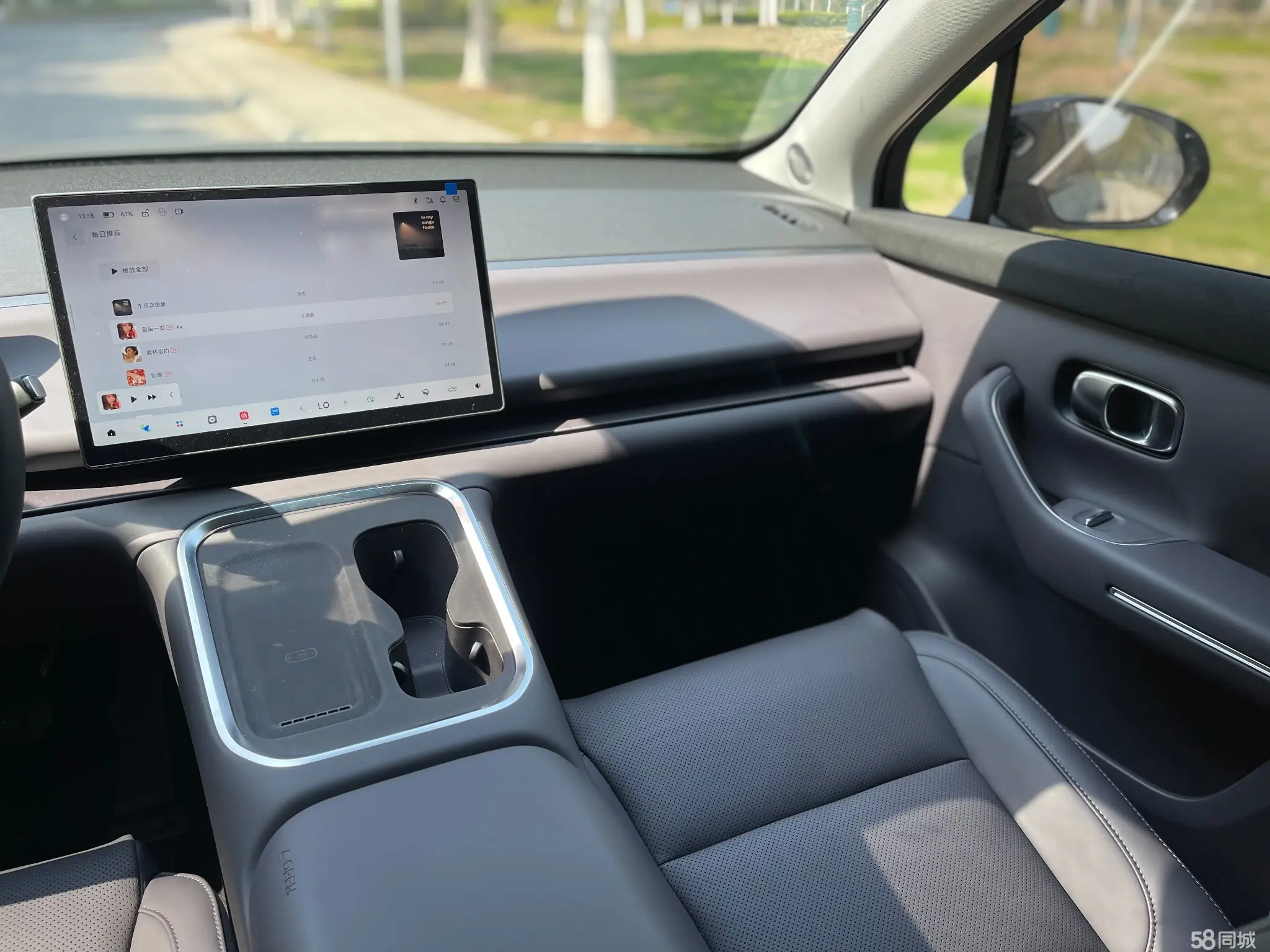 零跑汽车 零跑C16 2025 汽车图片 #21