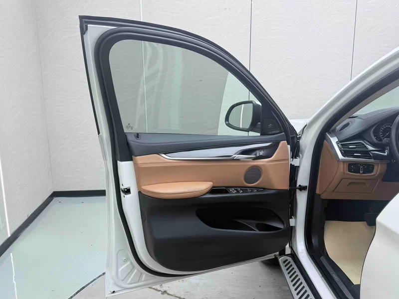 BMW X6 2015 صورة سيارة #21