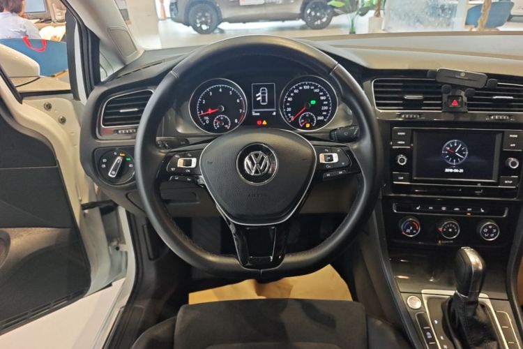 Volkswagen Golf 2018 #11 Volkswagen Golf 2018 car image #11