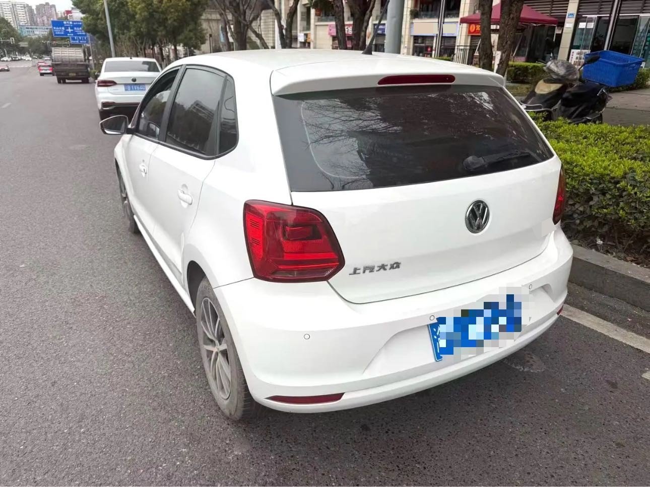 Volkswagen Polo 2018 car image #4