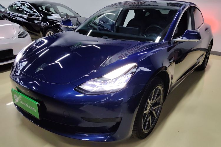 Tesla Model 3 2020 car image #2