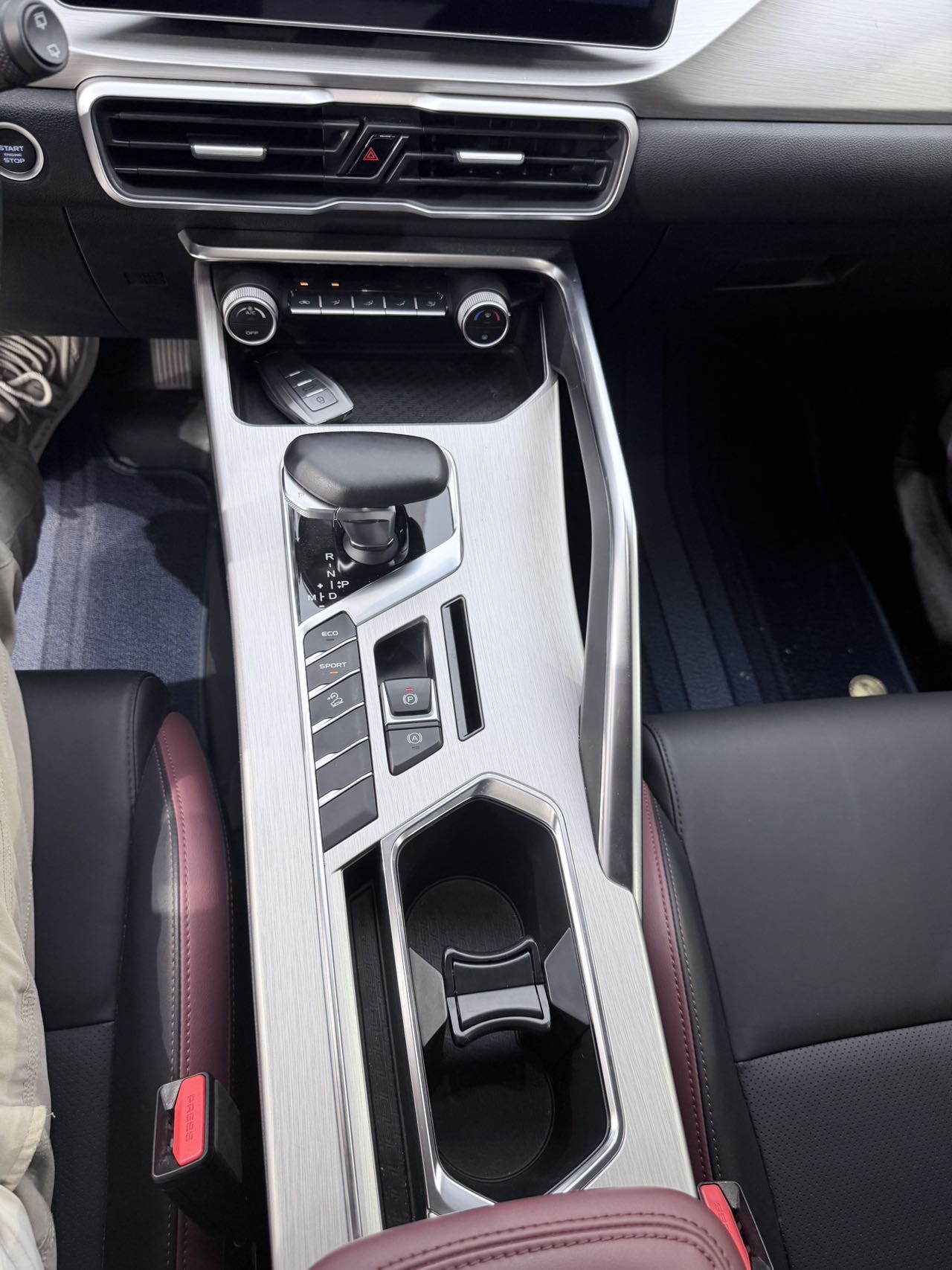 GEELY Coolray 2022 image de voiture #12