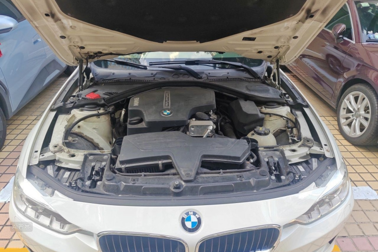 BMW 3 Series 2015 car image #22