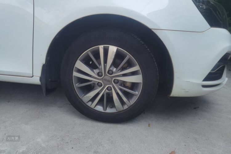 GEELY Emgrand 2019 imagem de carro #9