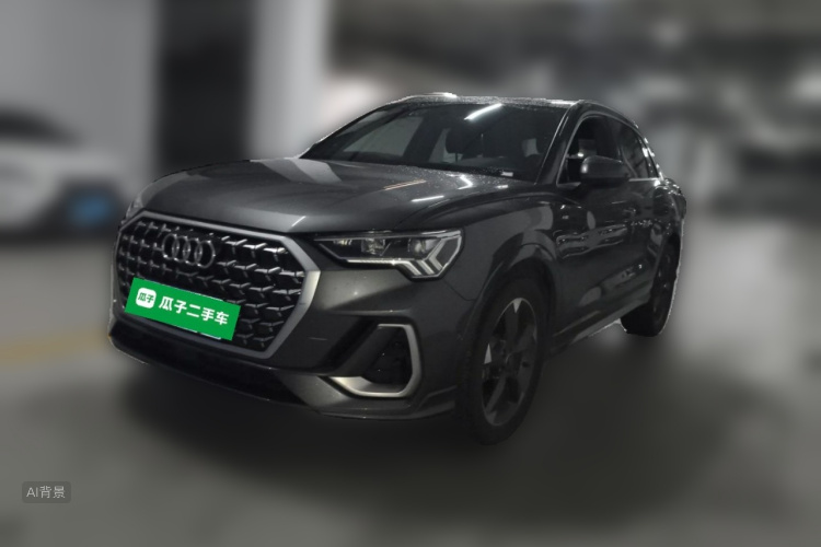 Audi Q3 2024 car image #2