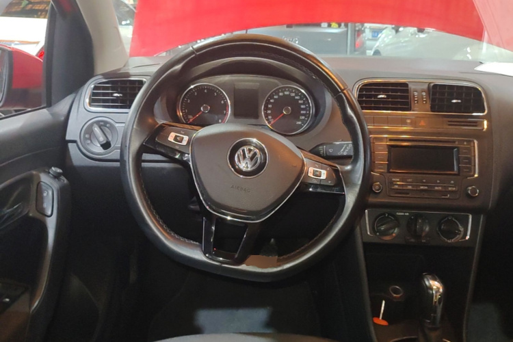 Volkswagen Polo 2016 #11 Volkswagen Polo 2016 car image #11