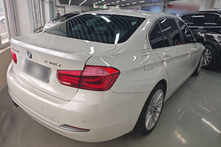BMW 3 Series 2017 car image #7