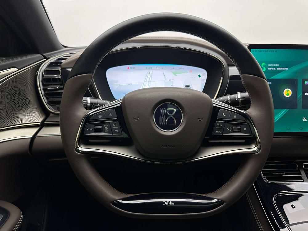 BYD Han 2022 car image #19