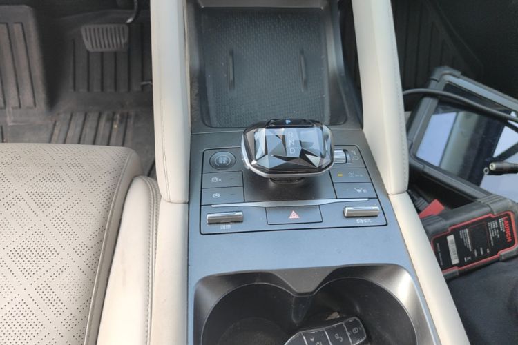 BYD YuanUP 2024 car image #14