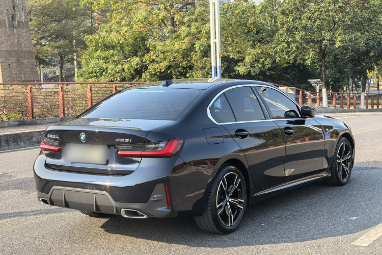 BMW 3 Series 2024 car image #8