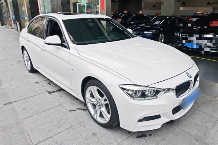 BMW 3 Series 2019 #4 BMW 3 Series 2019 car image #4