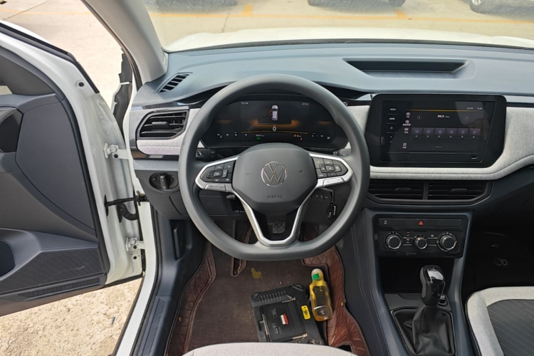 Volkswagen Tharu 2026 car image #11