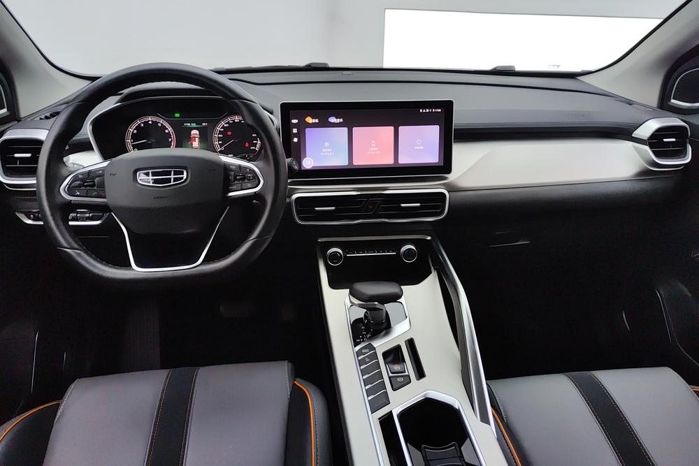 GEELY Coolray 2023 صورة سيارة #13