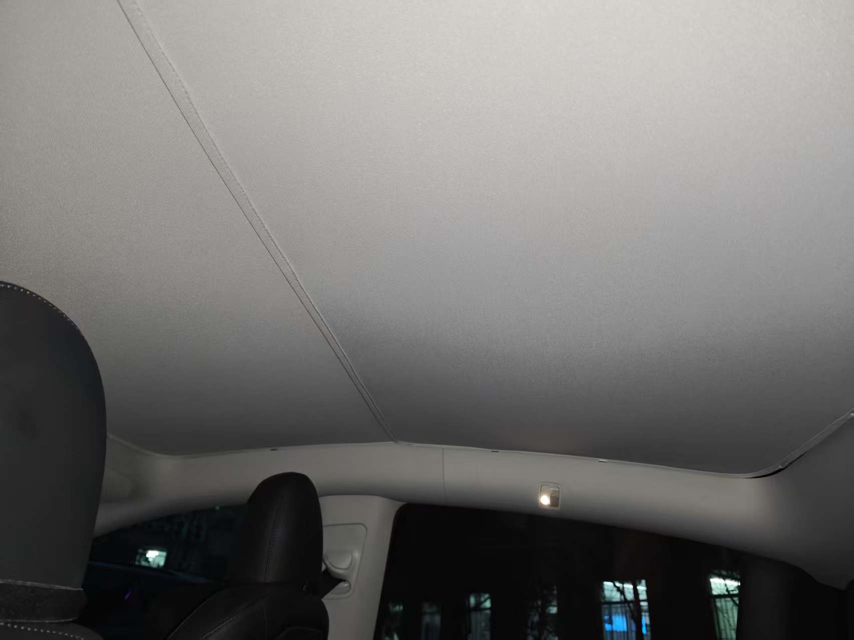 Tesla Model Y 2023 car image #9