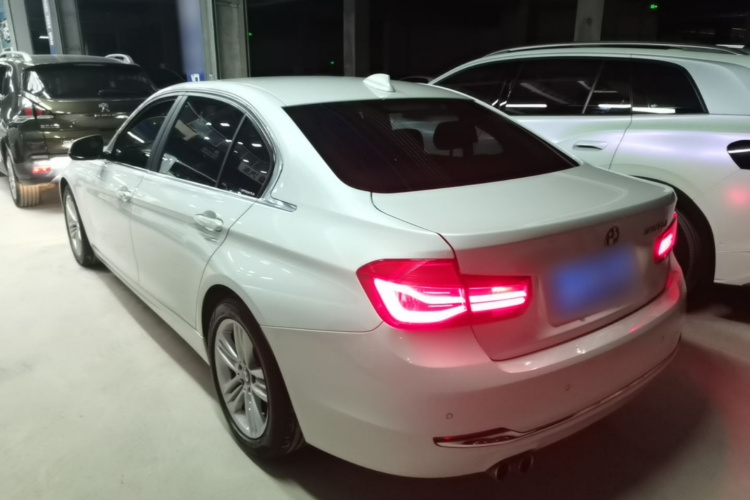BMW 3 Series 2017 #5 BMW 3 Series 2017 car image #5