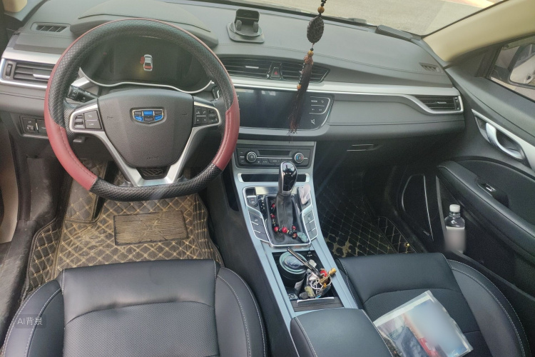 GEELY Emgrand 2018 изображение автомобиля #11