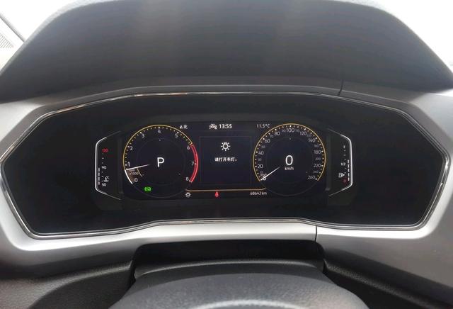 Volkswagen T-Cross 2022 #15 Volkswagen T-Cross 2022 car image #15
