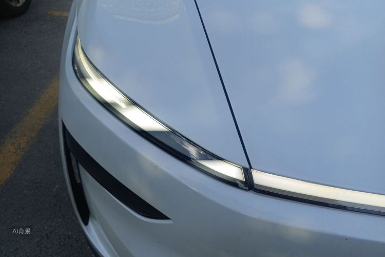 Tesla Model Y 2025 #8 Tesla Model Y 2025 car image #8