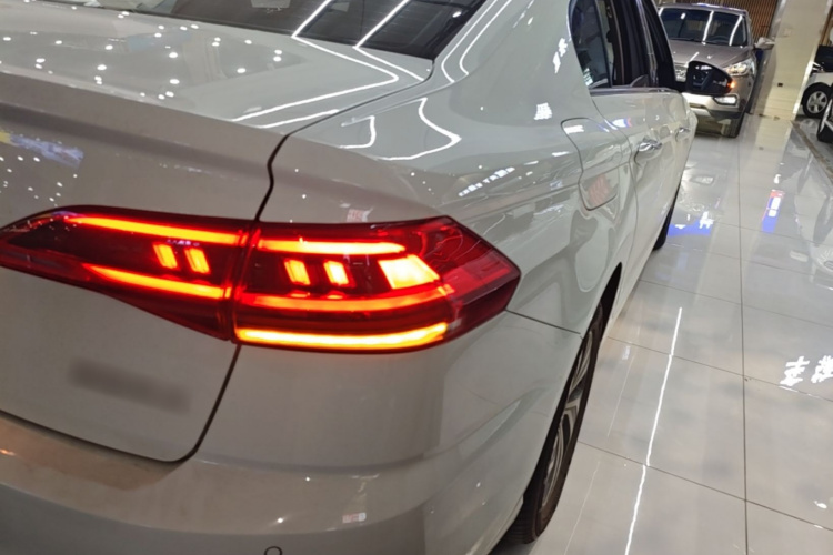 Volkswagen Bora 2024 car image #8