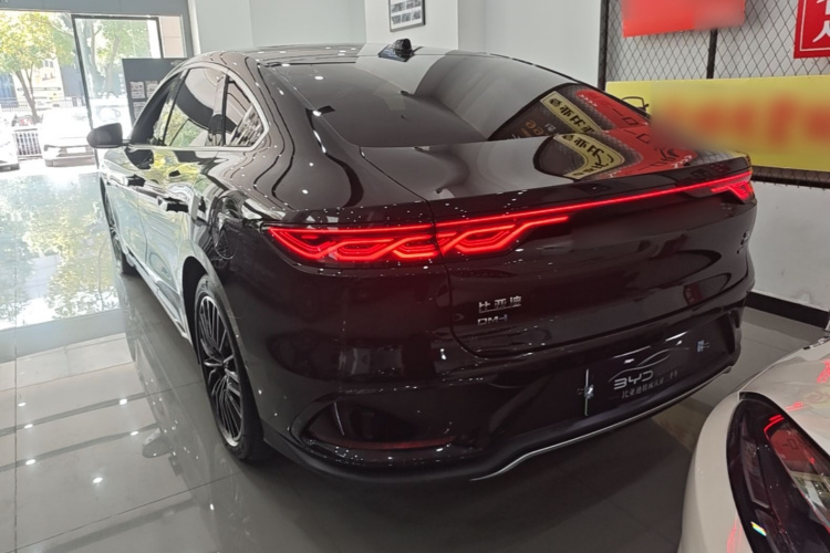 BYD Han 2025 immagine di auto #5