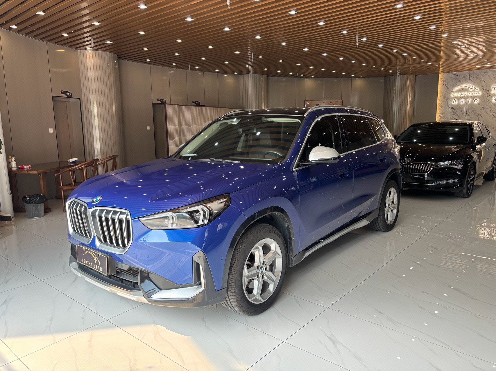 BMW X1 2023 car image 