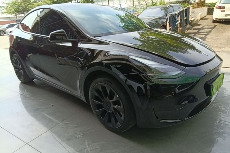 Tesla Model Y 2022 #4 Tesla Model Y 2022 car image #4