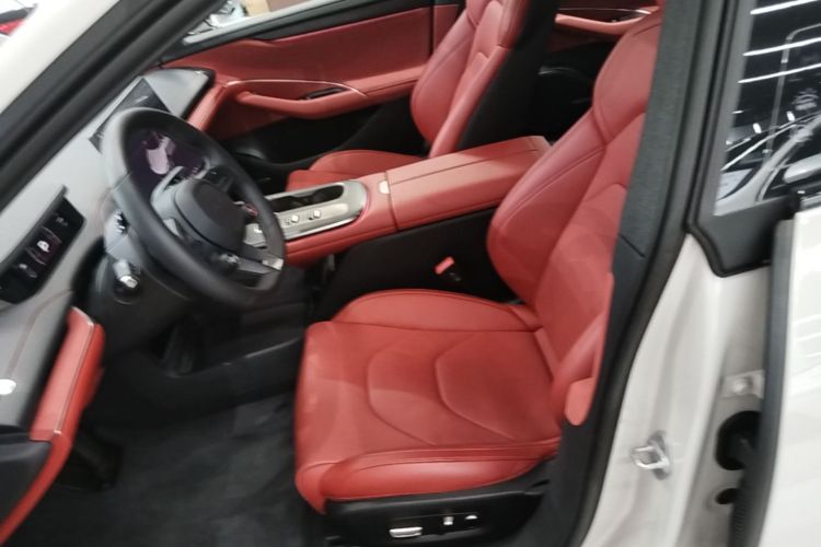 MI SU7 2024 car image #15