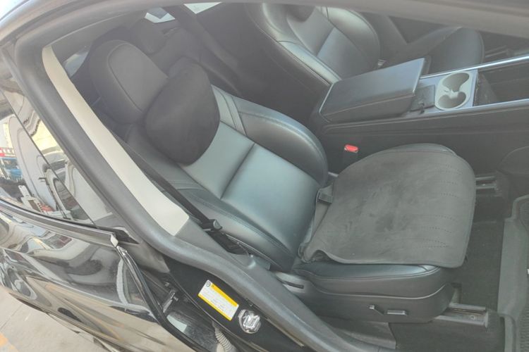 Tesla Model Y 2022 #24 Tesla Model Y 2022 immagine di auto #24