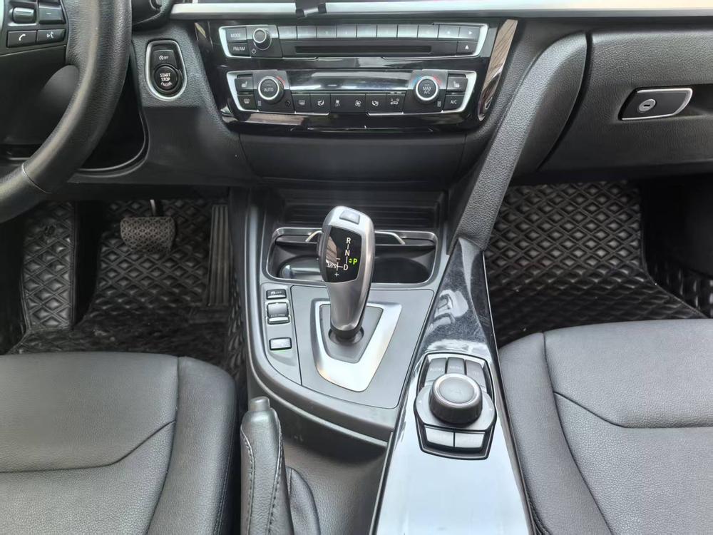 BMW 3 Series 2017 #11 BMW 3 Series 2017 car image #11