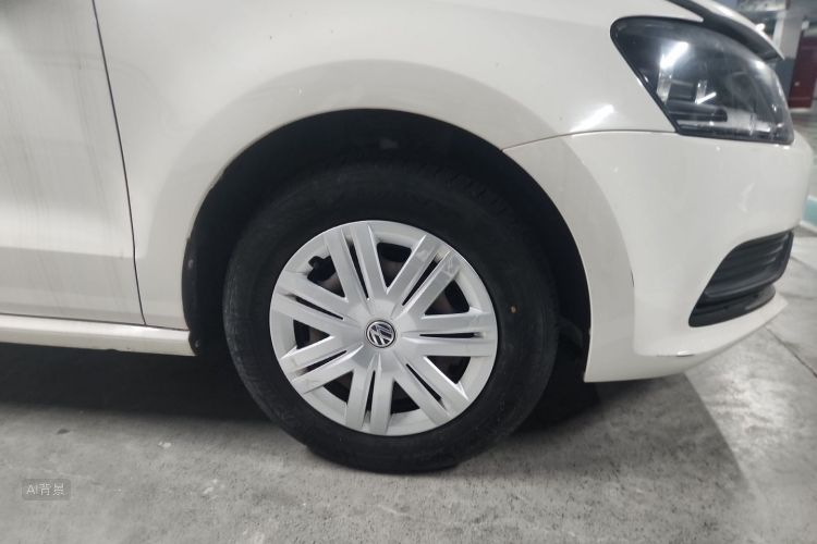 Volkswagen Polo 2017 car image #10