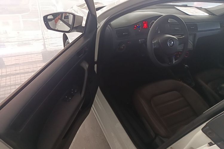 Volkswagen Santana 2016 car image #16
