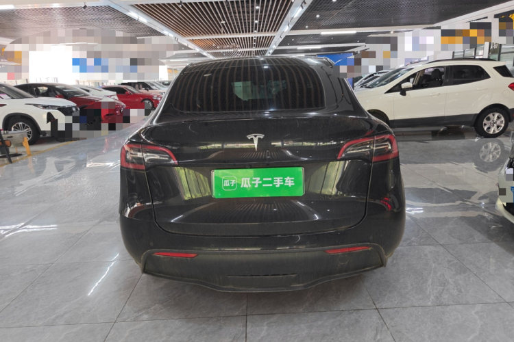 Tesla Model Y 2022 car image #4