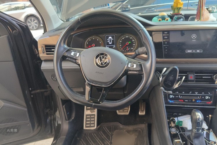 Volkswagen Tharu 2021 car image #12
