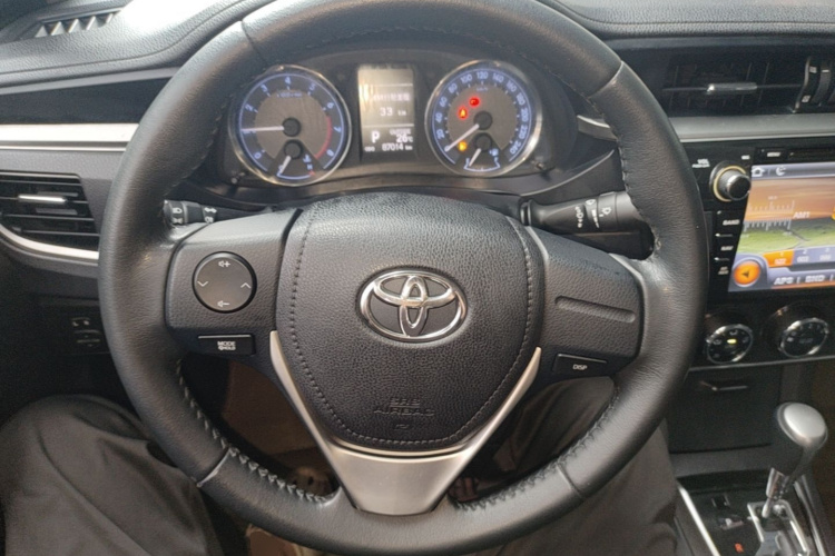 Toyota Corolla 2015 #11 Toyota Corolla 2015 car image #11