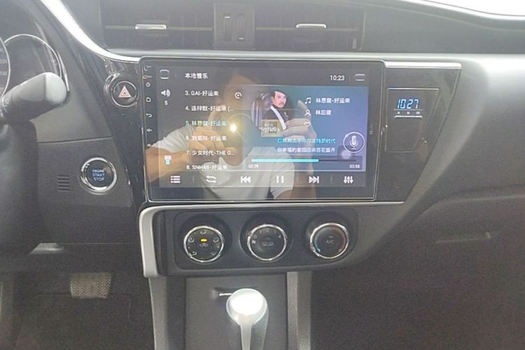 Toyota Corolla 2018 car image #13