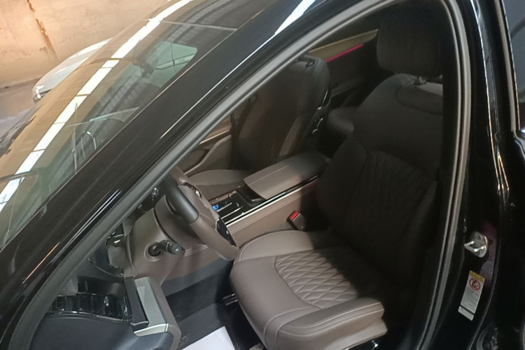 BYD Han 2024 car image #15