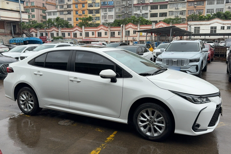 Toyota Corolla 2022 immagine di auto #4