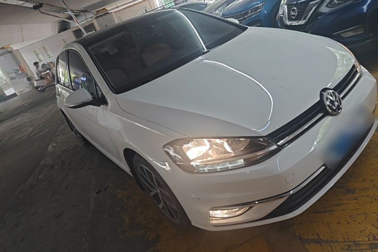 Volkswagen Golf 2020 #4 Volkswagen Golf 2020 car image #4