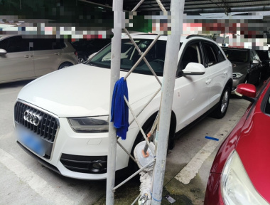 Audi Q3 2015 Audi Q3 2015 صورة سيارة